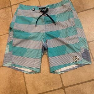 Volcom Men’s Board Shorts Size 31 Teal and Gray Cinch Fly